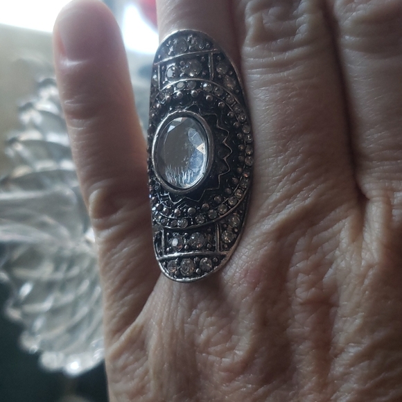 Large ring - Picture 4 of 4